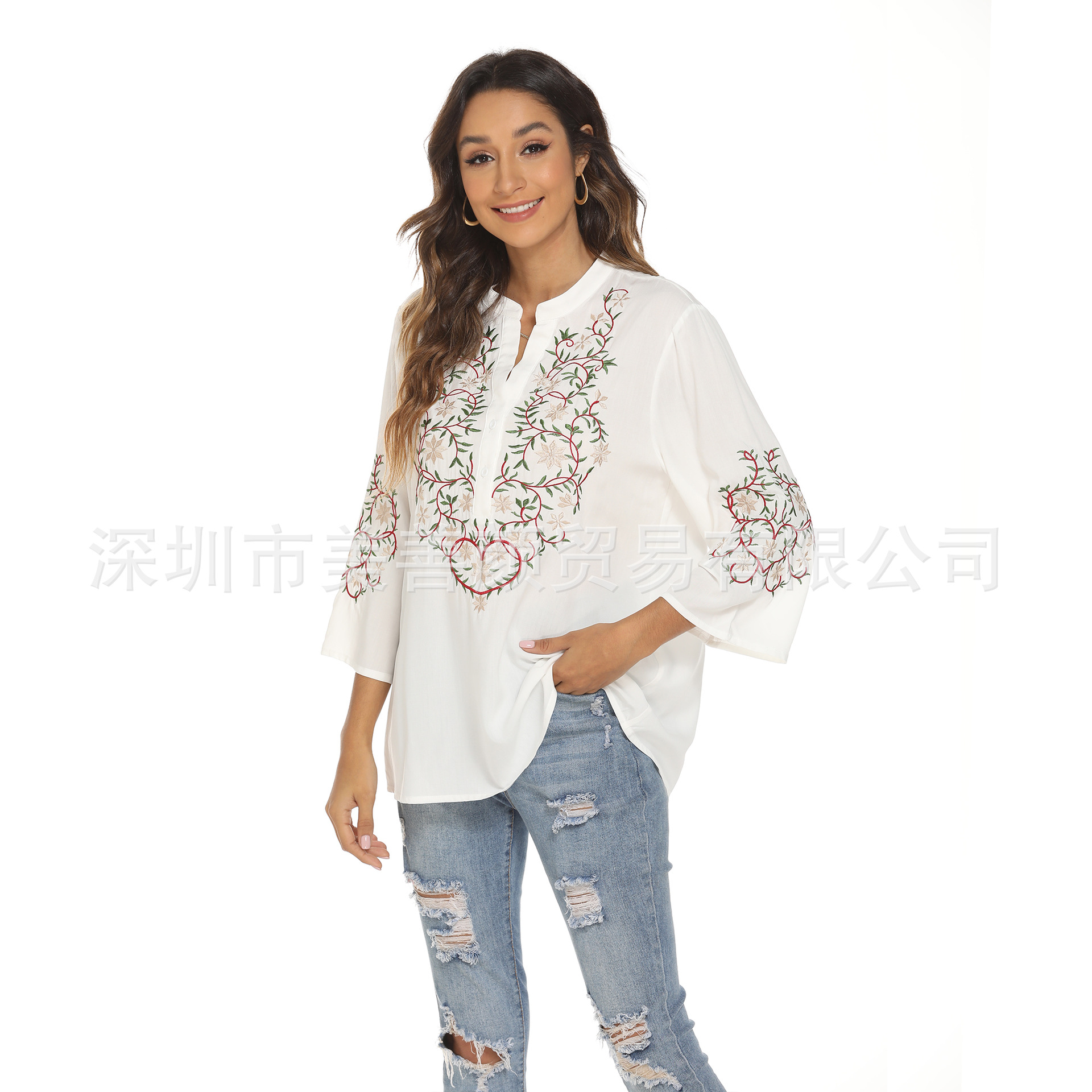 Embroidered women's top independent station