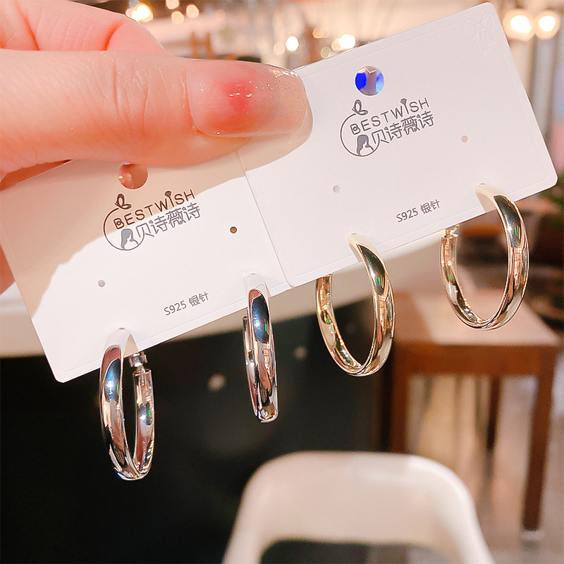 Plain hoop earrings women's small ear hoops