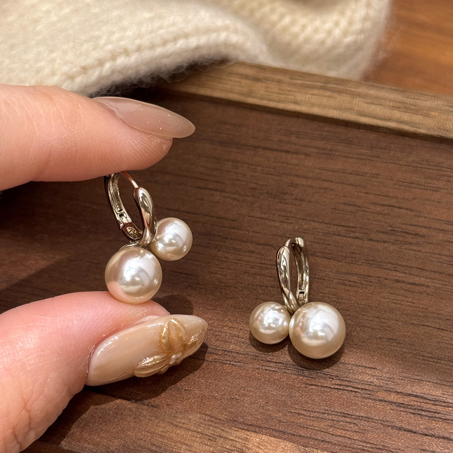 Gentle Mocha Mousse Pearl Earrings for Women 2026 New Double Bead Ear Cuff Earrings