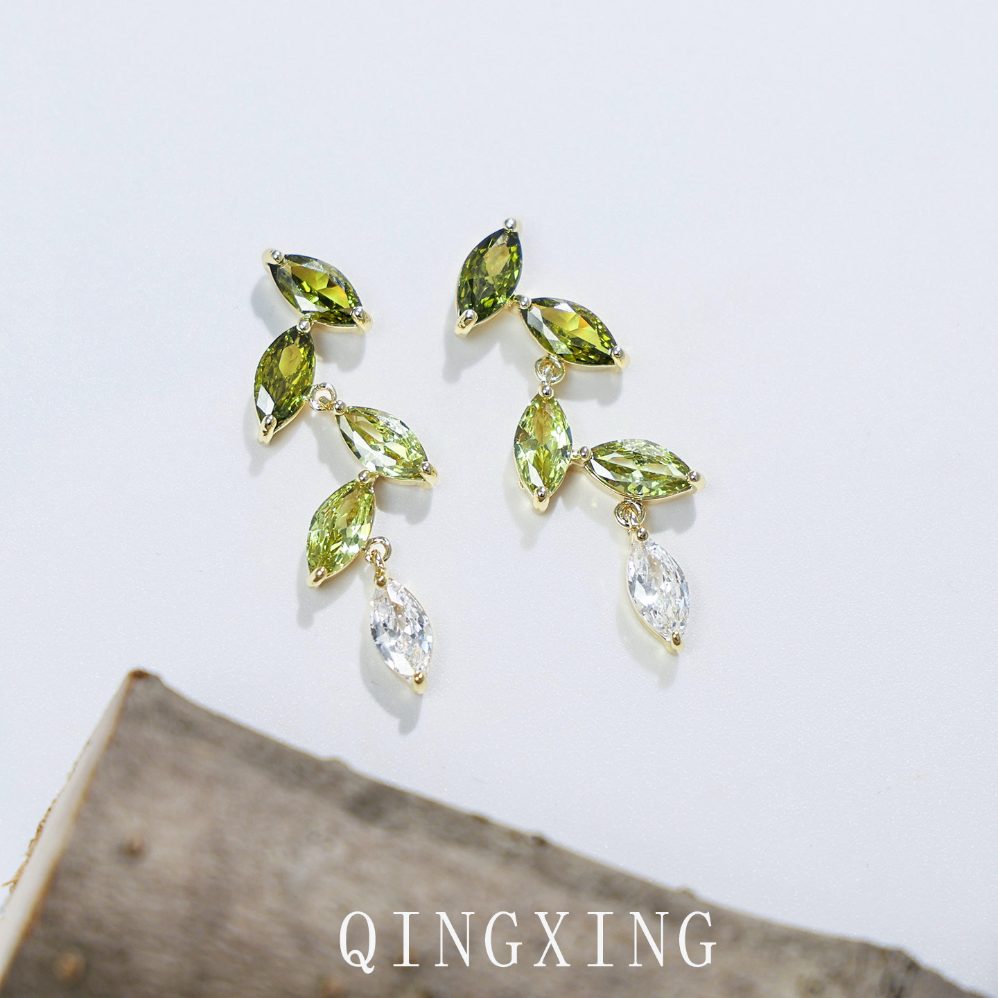 Forest Style Fresh Olive Green Gradient Zirconia Leaf Earrings Exquisite Women's Ear Jewelry