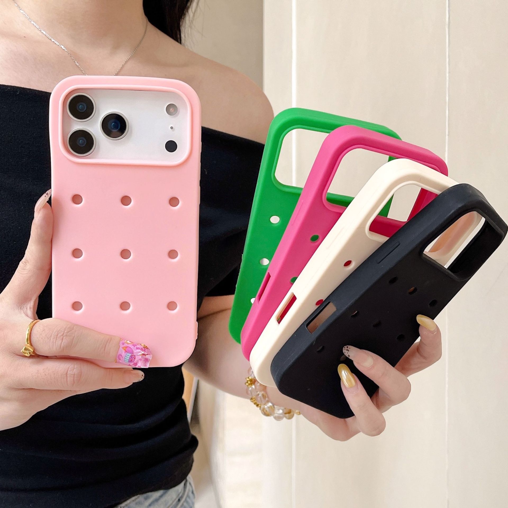 Japanese and Korean compatible iPhone 13/16 solid color hole 14pro phone case silicone 15 Apple 17 promax niche