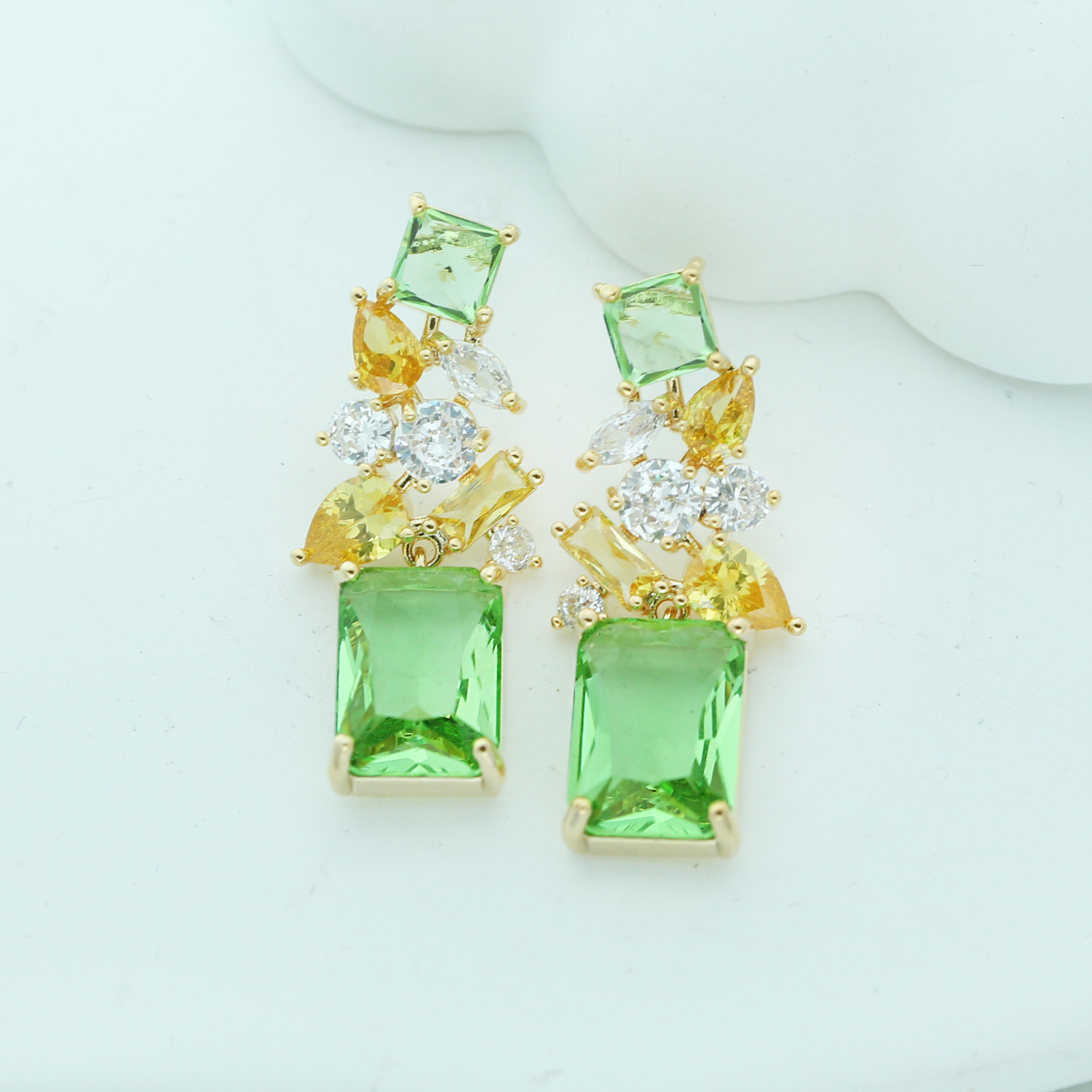 Floral geometric shape zircon earrings stud earrings women s925 silver needle design ear accessories