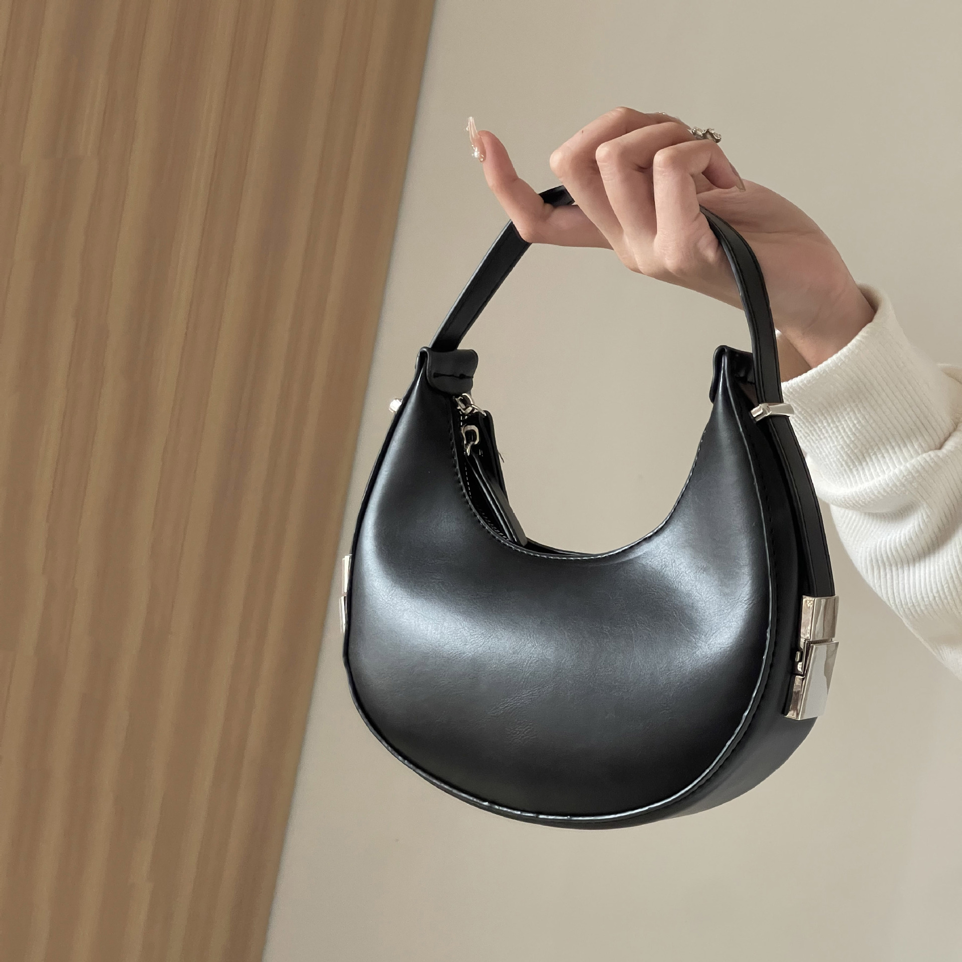 Bags Underarm Bag Women Single Shoulder Handheld Bag Lock Crescent Bag Shiling Luggage Crossbody Casual Zipper