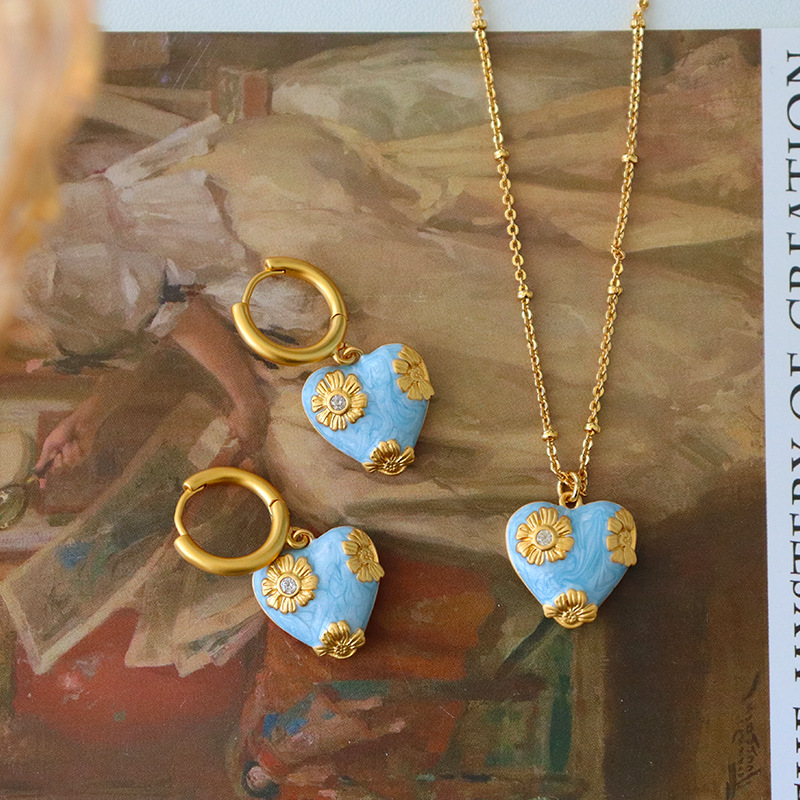 Exquisite blue enamel flower heart necklace women commuter clavicle chain