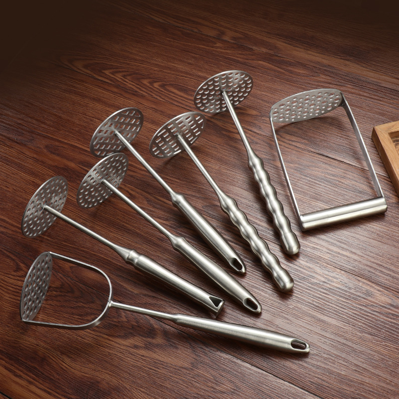 Kitchen tool, manual potato masher, household purple sweet potato masher, masher, baby food masher