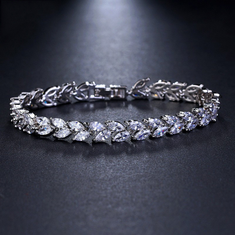 Leaf bracelet with zirconia, simple zirconia bracelet for women, jewelry accessories style