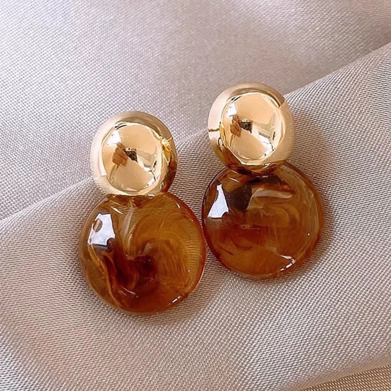 Niche Earrings 2025 New Delicate Stud Earrings Ear Accessories Women
