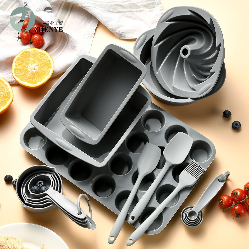 High Temperature Resistant Baking Supplies Rectangular Baking Pan 18-Piece Set Cake Baking Toast Mold Chiffon Cake Mold
