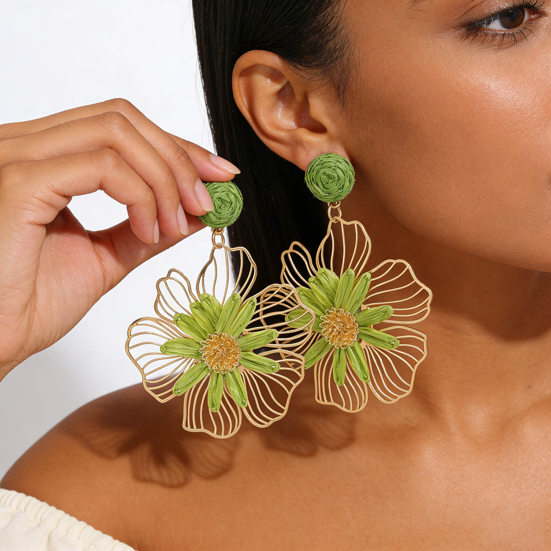 2026 spring summer raffia handmade woven hollow three-dimensional flower earrings for women beach vacation style