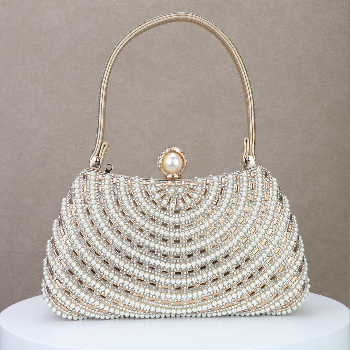 2026 New Women's Evening Bag Shiny Pearl Diamond Banquet Clutch Exquisite Chain Bag