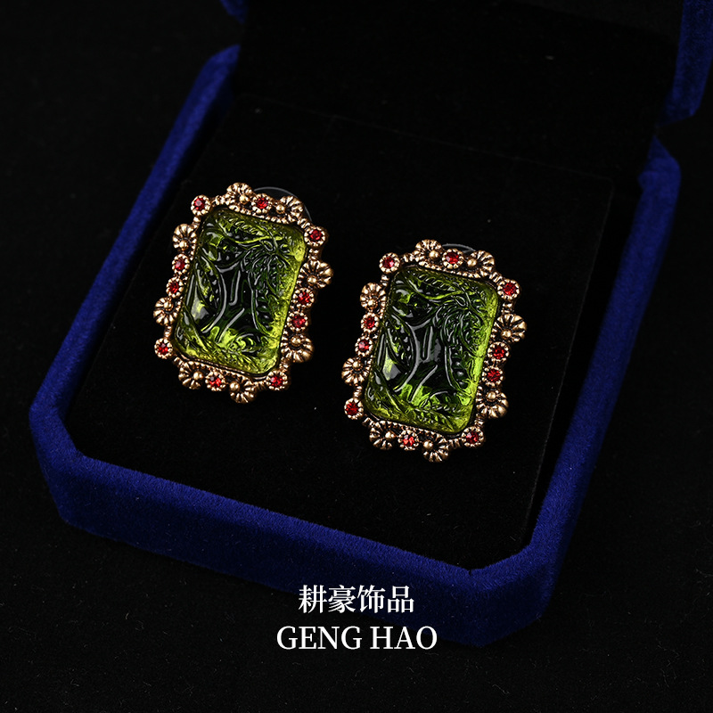 Qingdao vintage accessories emerald glass earring niche earrings women's necklace autumn winter