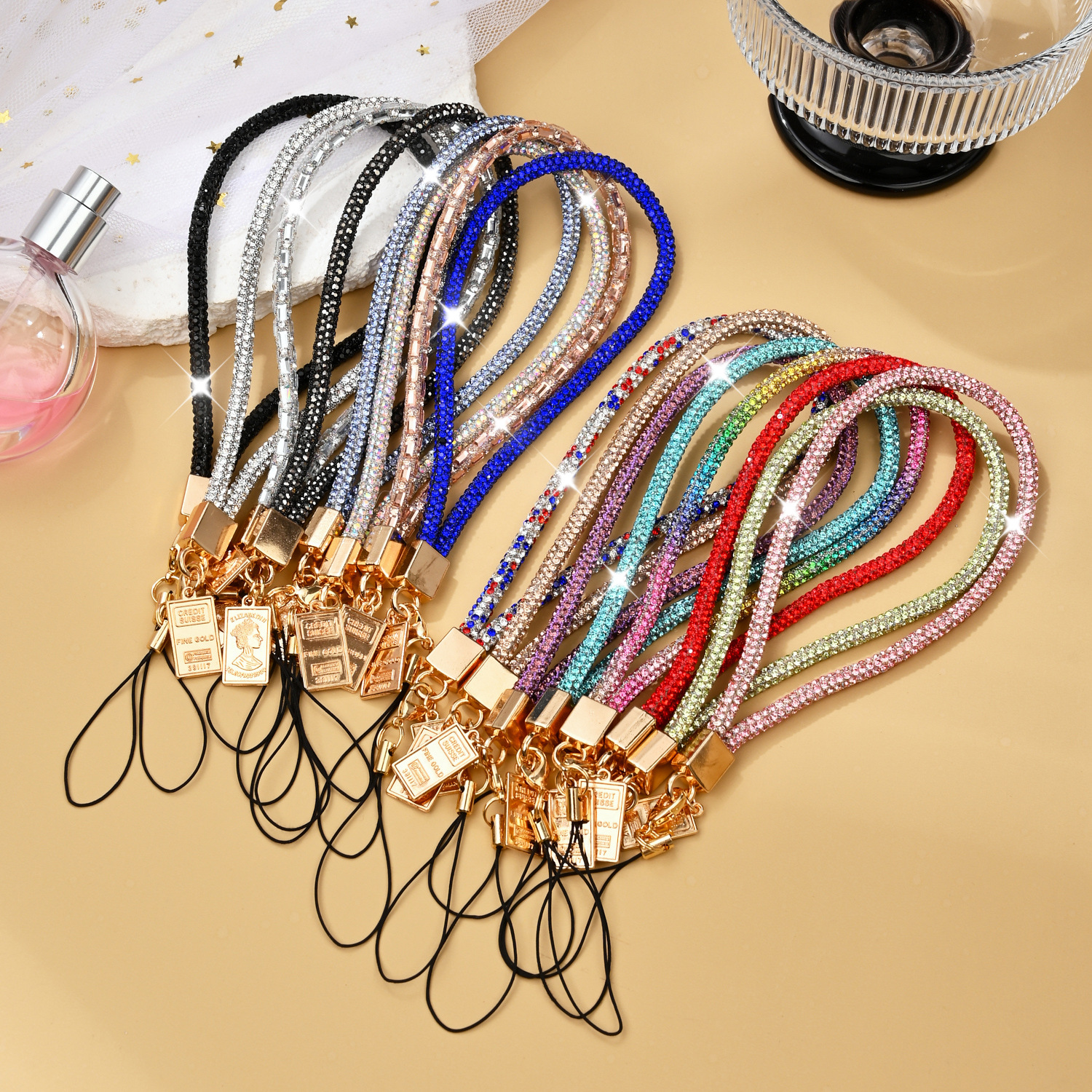 Luxury women rhinestone phone lanyard phone chain short phone pendant hanging chain wrist rope
