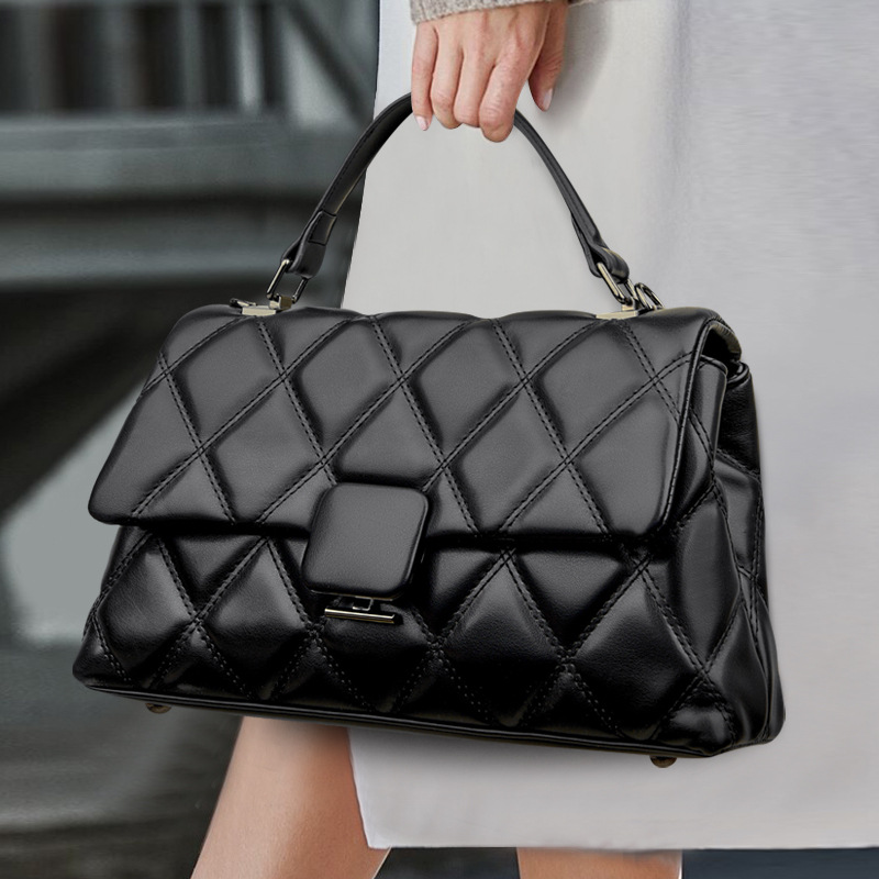 Diamond Stitch Embroidery Bag Women's 2025 New Casual Crossbody Bag Simple Soft Leather Handbag