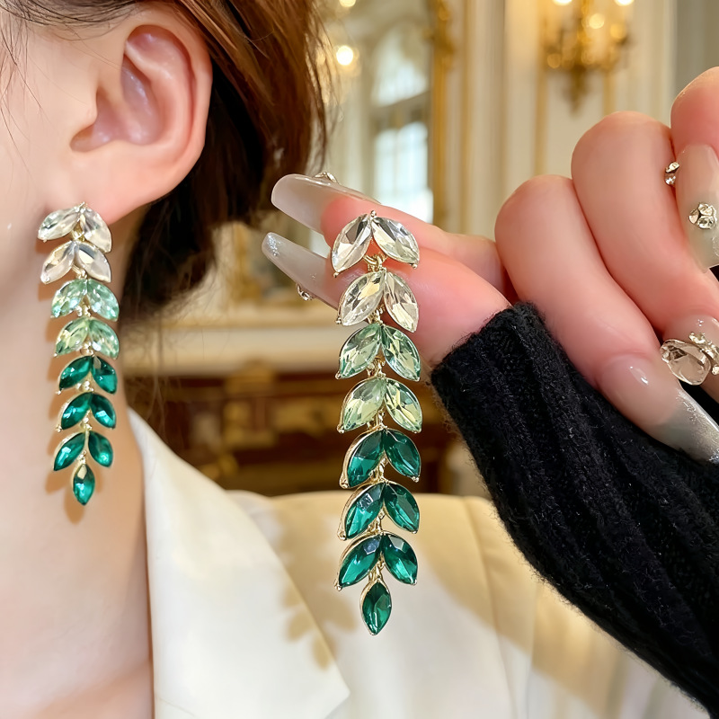 Gradient rhinestone leaf necklace earrings long tassel ear drop niche commuting new