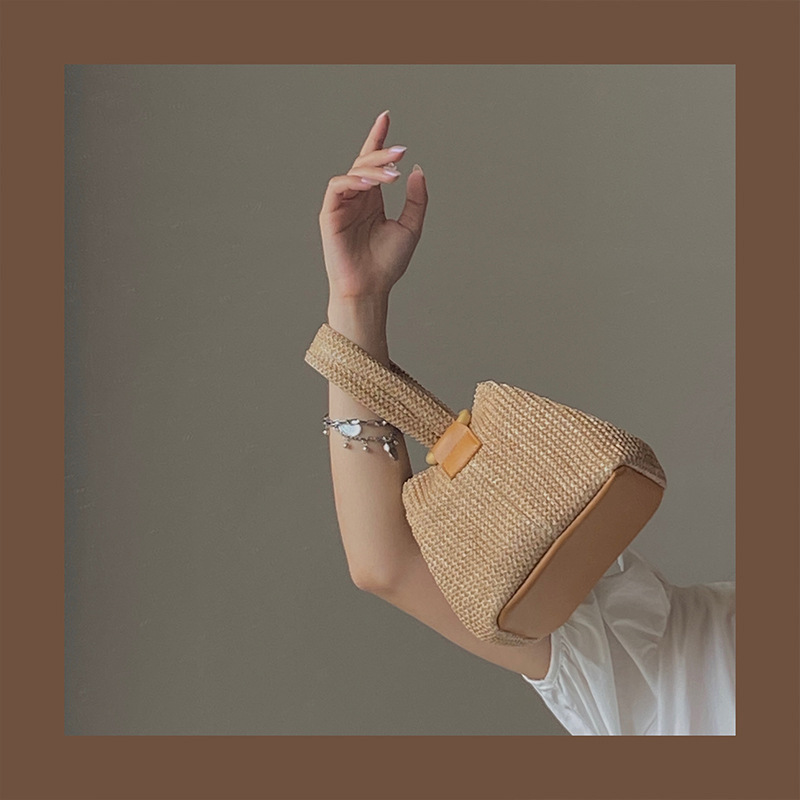 Cute Handwoven Straw Bag for Girls 2026 New Summer Chain Bag Single Shoulder Woven Bag