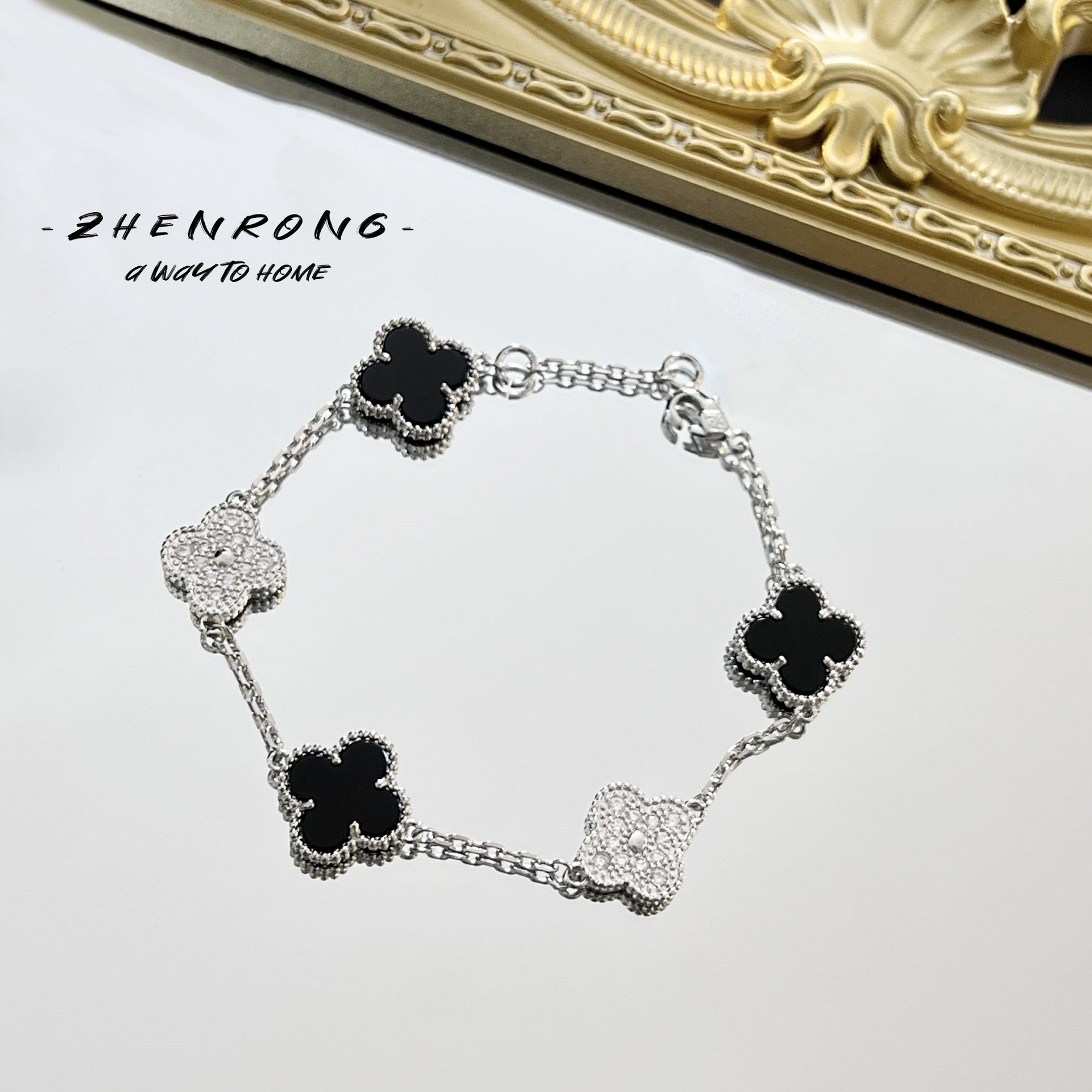 Premium five-flower panda four-leaf clover bracelet niche black agate flower bracelet women