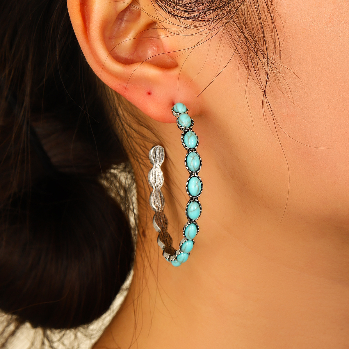 New Geometric Large Circle Inlaid Turquoise Earrings Exaggerated C-Shape Circle Earrings Women