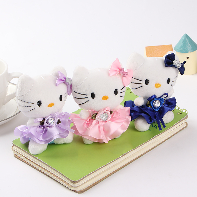 Diamond Dress Cat Plush Charm Cartoon Flower Bouquet Material Wedding Event Doll Plush Toy Multiple Colors