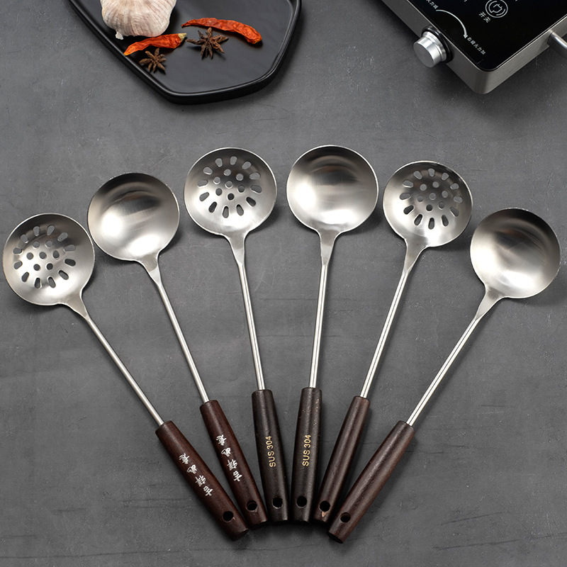 Wooden handle pointed handle stainless steel soup spoon slotted spoon kitchenware tableware hot pot spoon kitchen utensils cooking hangable handle