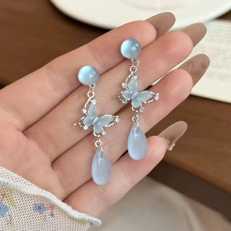 Dreamy Gradient Butterfly Stud Earrings for Women Water Drop Niche Gentle Earrings 2026 New Exquisite Ear Accessories