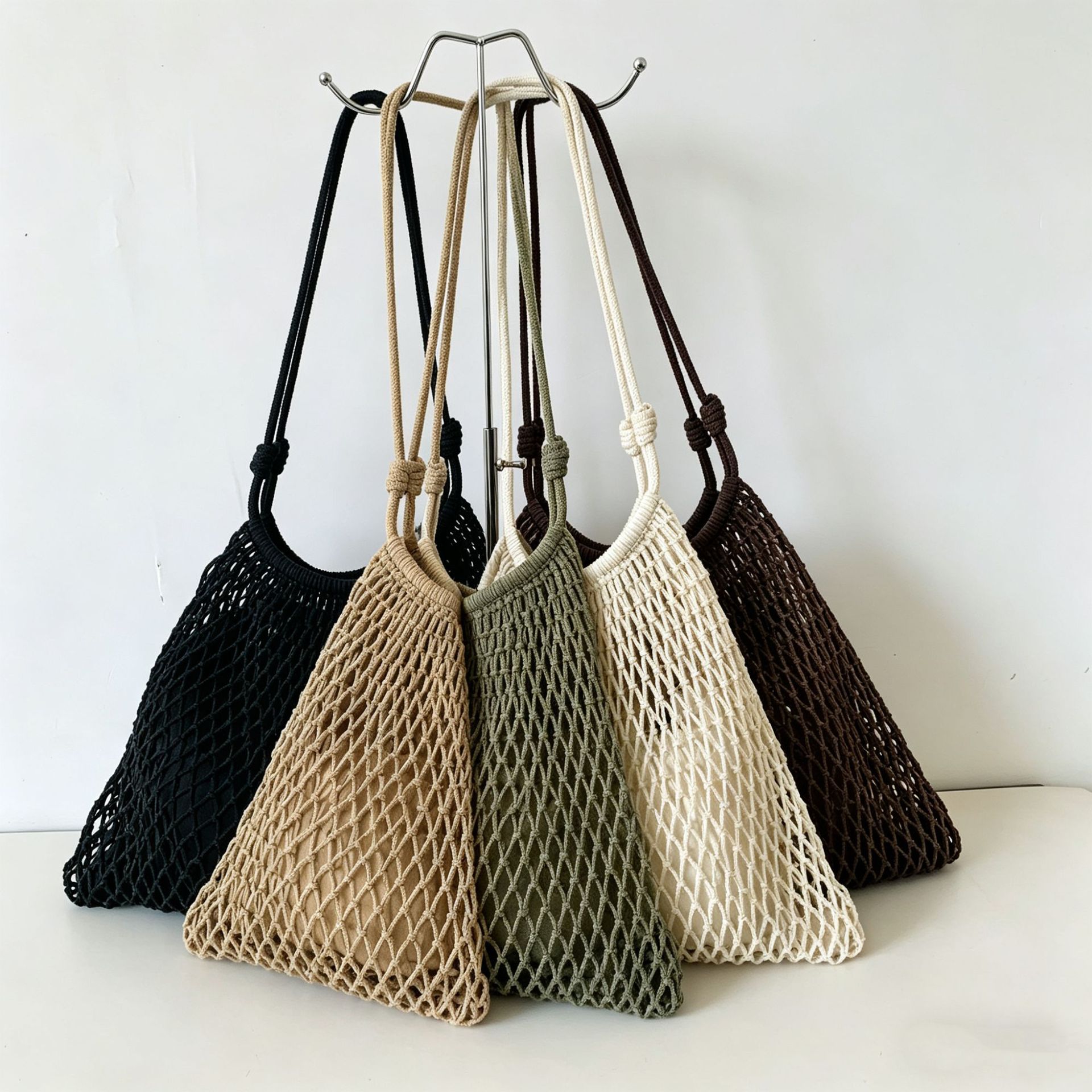 Hand-woven cotton fishing net bag, hollow mesh tote bag, large capacity tote bag, vacation style beach bag