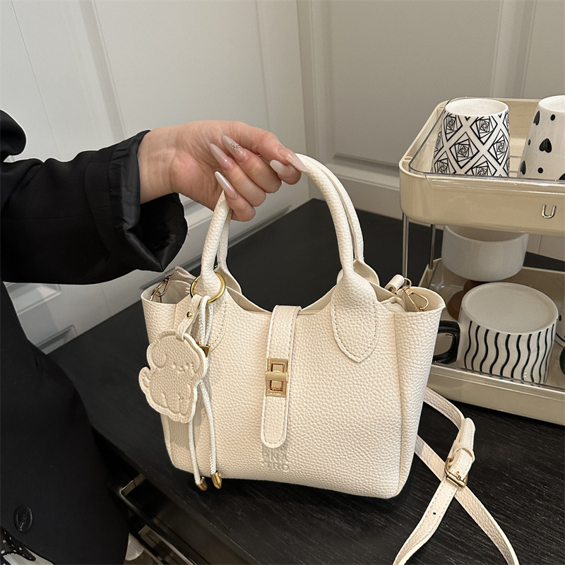 Large Capacity Bags Women Spring Summer 2025 New Casual Crossbody Bags Bucket Bags