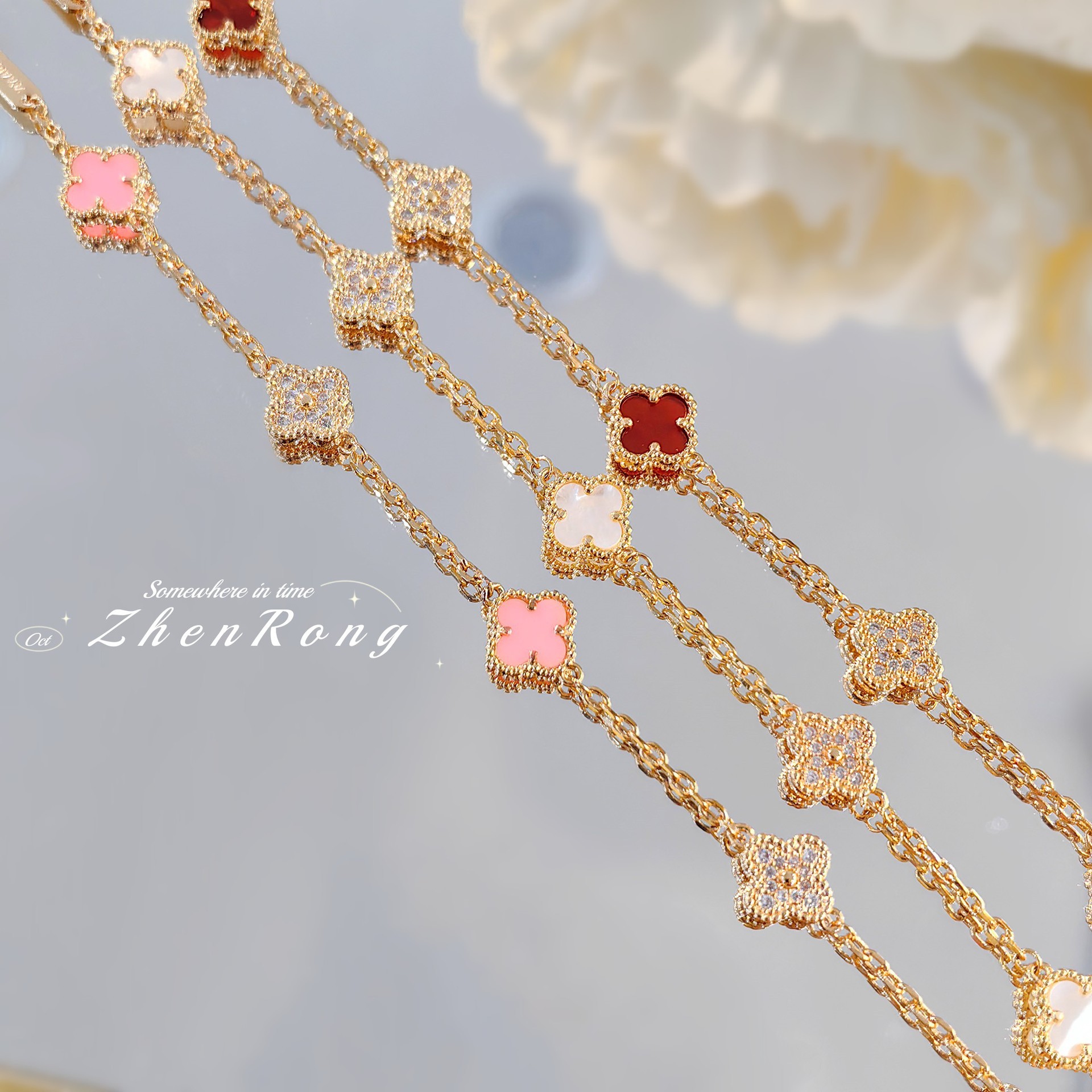 High version Van family mini four-leaf clover red chalcedony bracelet V gold pink crystal diamond lucky clover white mother-of-pearl bracelet women