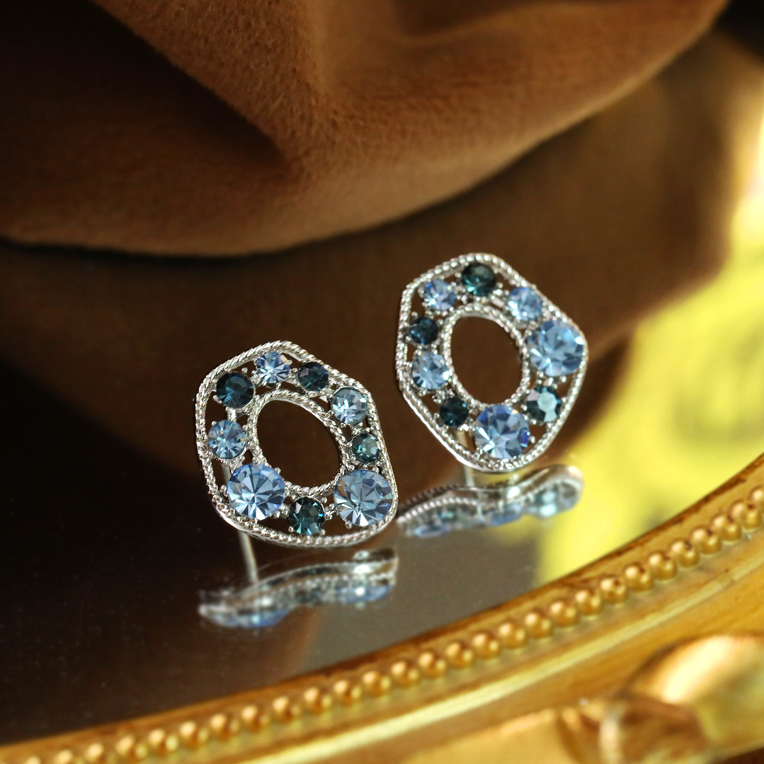 Sparkling Blue Diamond Earrings Women Irregular Geometric Oval Blue Zircon Ear Studs S925 Silver Needle Earrings