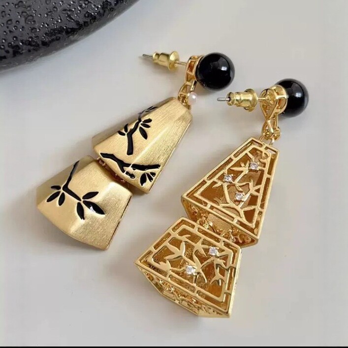 New Chinese-style fan-shaped branch earrings for women national style gold earrings wedding ear accessories stud earrings