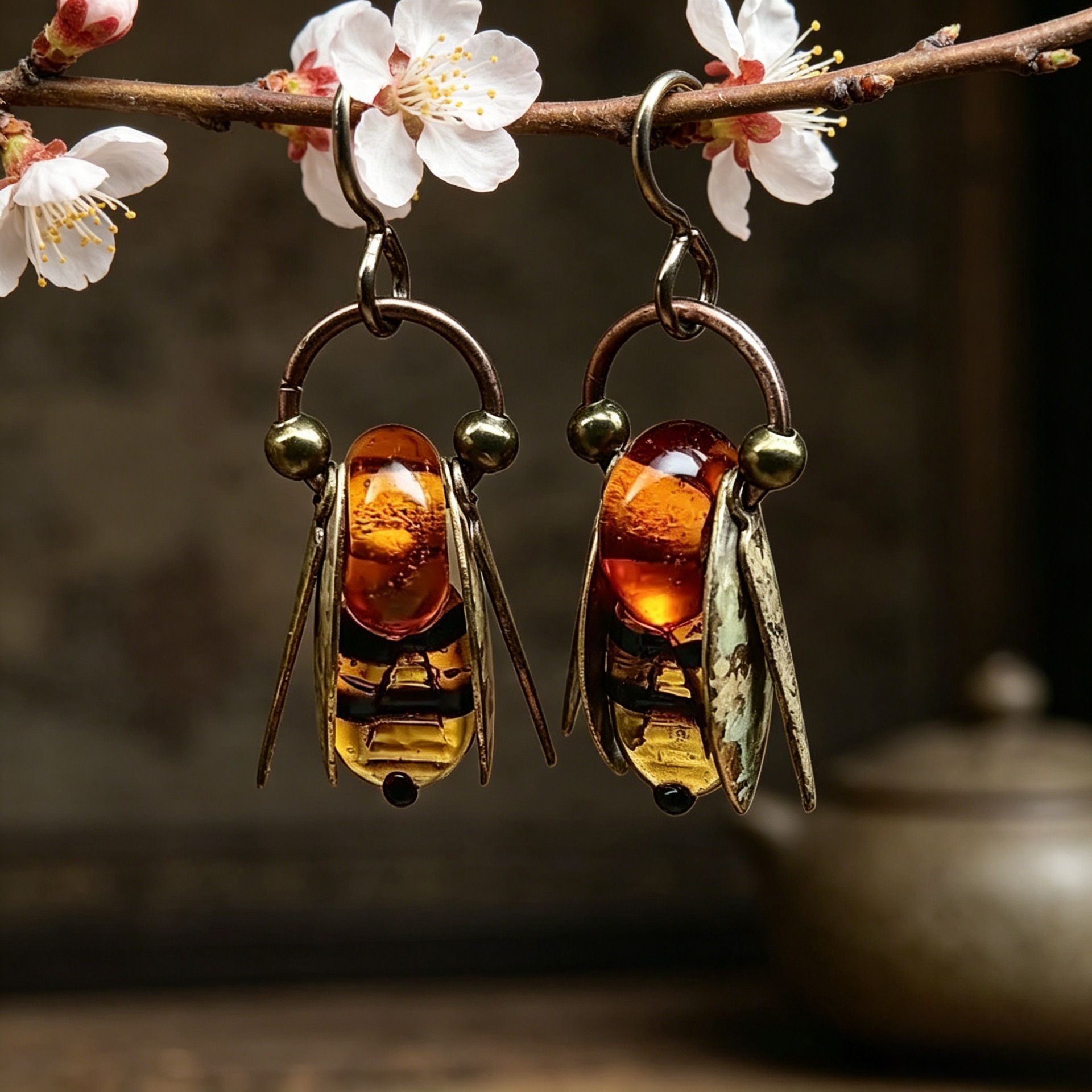 Contrast Stripe Bee Shape Earrings Handmade Oil Drop Multicolor Cicada Earrings Women