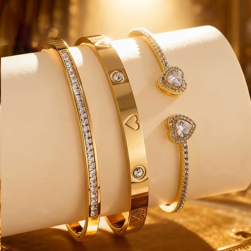 Gold-plated diamond-studded heart bangle for women open jewelry