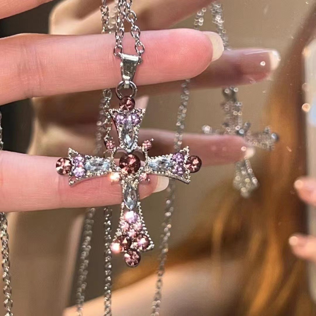 Sweet Cool Style Cross Necklace for Women Heavy Craft Zirconia Gothic Y2K Design Collarbone Chain