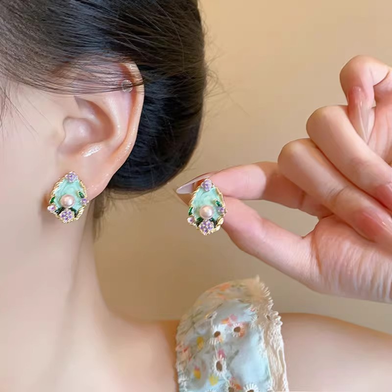 Monet Garden Pearl Earrings Oil Painting Stud Earrings 2025 New Ear Accessories