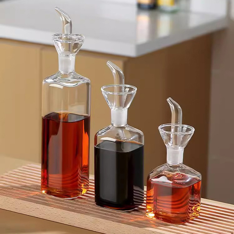 Glass soy sauce bottle, household kitchen seasoning bottle, vinegar sesame oil bottle, glass vinegar pot, raw soy sauce cooking wine dispensing bottle