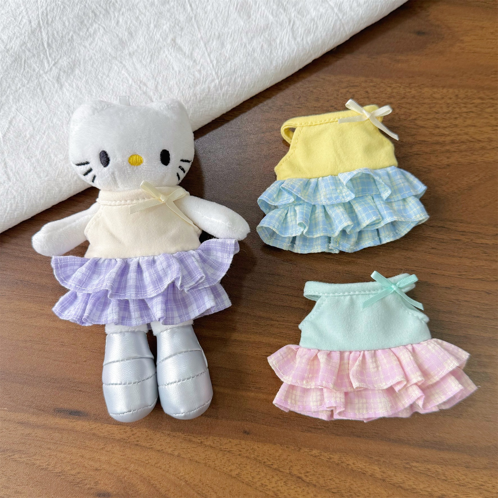 New long-legged kitty spring and summer bubble dress 10cm cotton doll plush doll clothes mini clothes