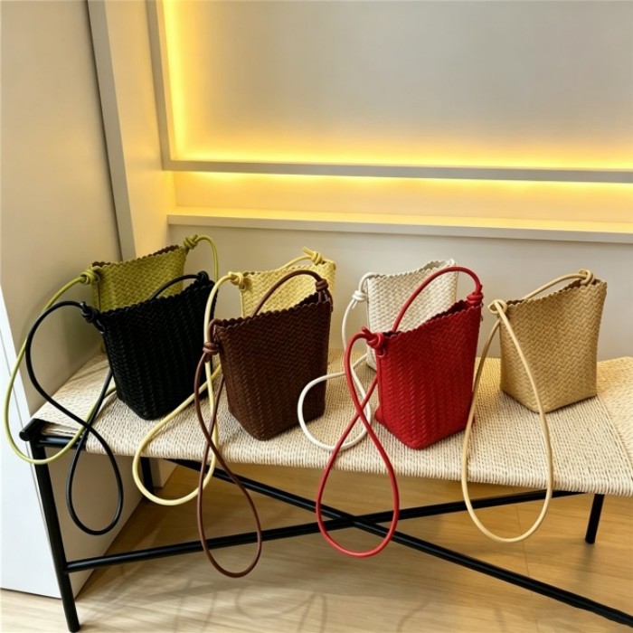 Simple Woven Bucket Bag Women 2026 New Phone Bag Single Shoulder Crossbody Small Bag