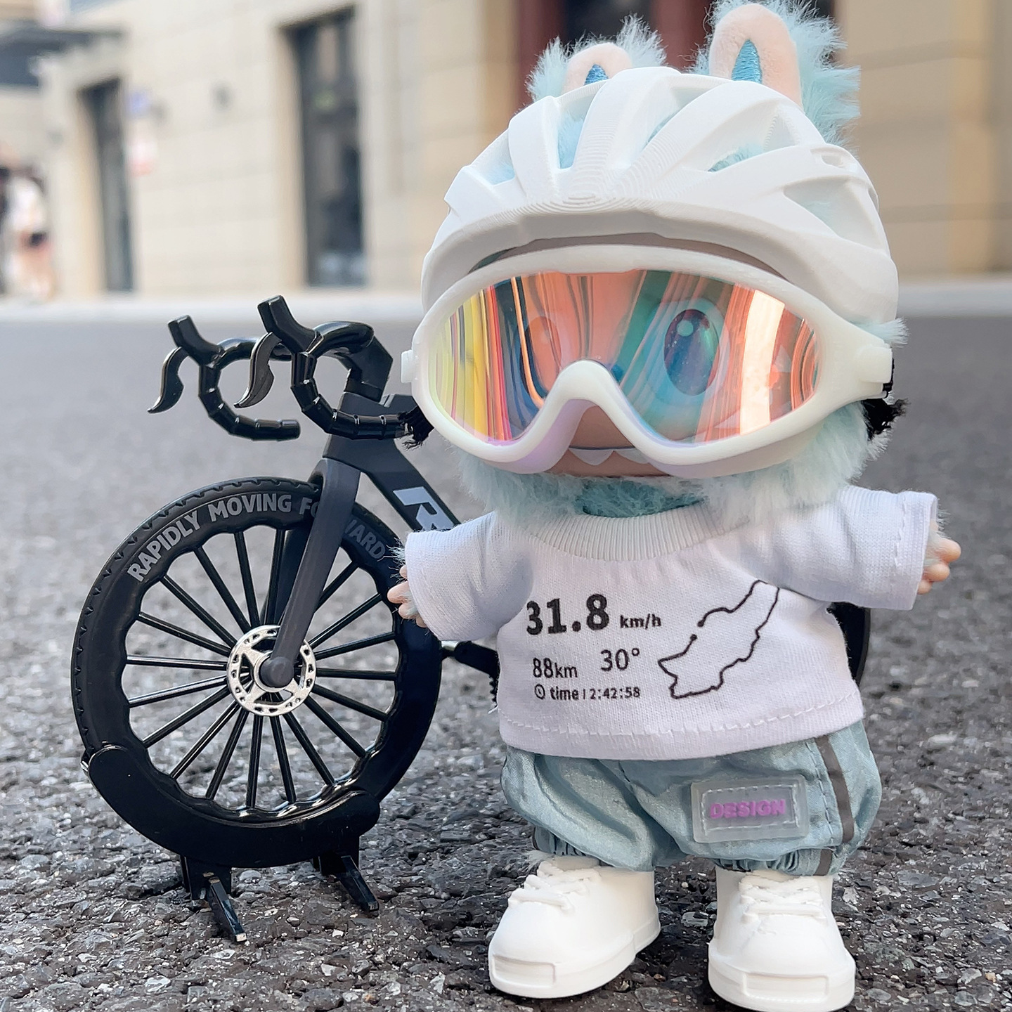 Suitable for Labubu Folding Bicycle Bike labubu Doll Clothes Set Helmet Head Riding Helmet Pendant Decoration