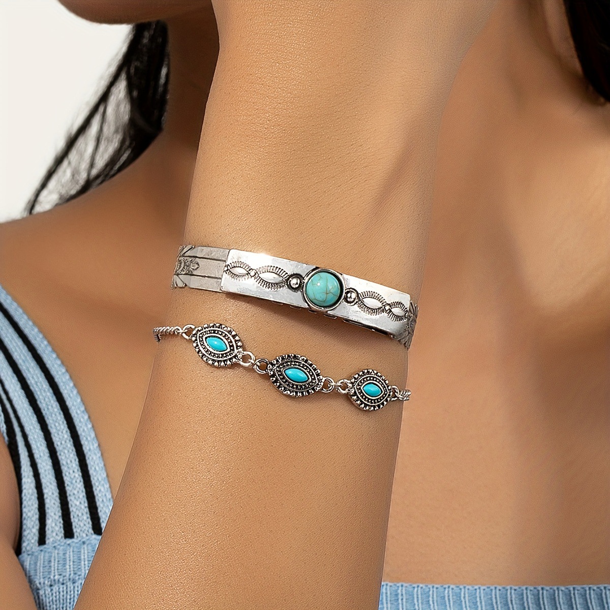 Qingdao Daiwei Accessories Western Cowboy Style Turquoise Decorated Bracelet Bangle Set