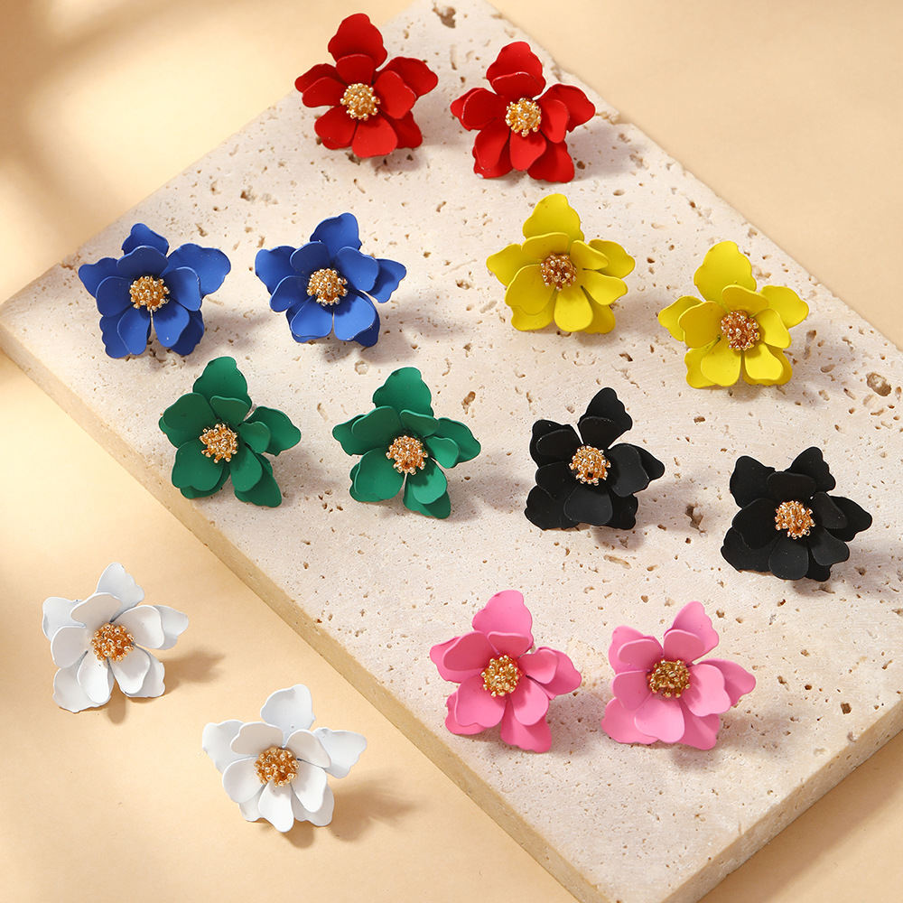 High-quality multi-layer petal flower earrings for women Japanese and Korean sweet and fresh earrings accessories