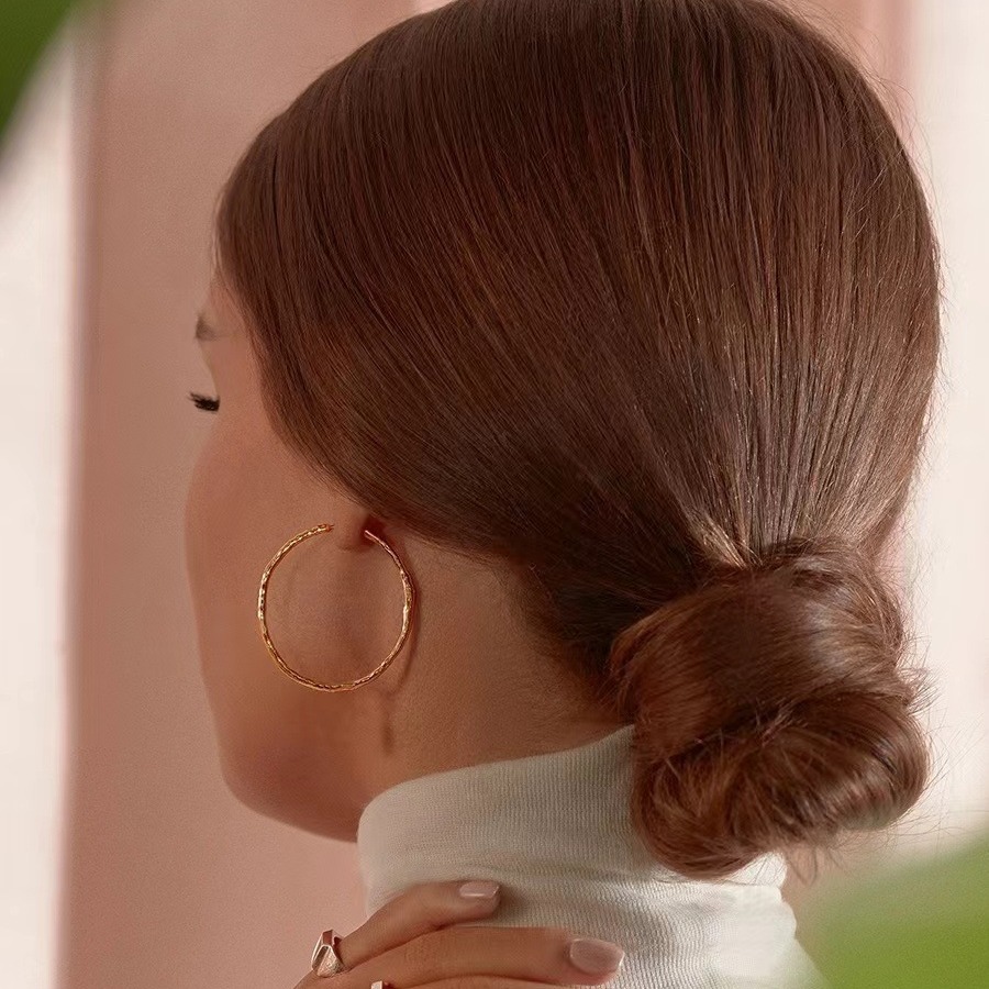 New Rose Story Liu Yifei Gold Earrings Half Circle Large Hoop Ear Accessories