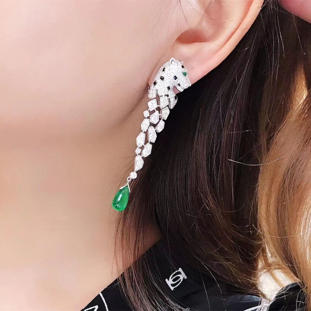 Green gemstone earrings inlaid with diamonds three-dimensional leopard pearl earrings S925 silver earrings luxury ear accessories