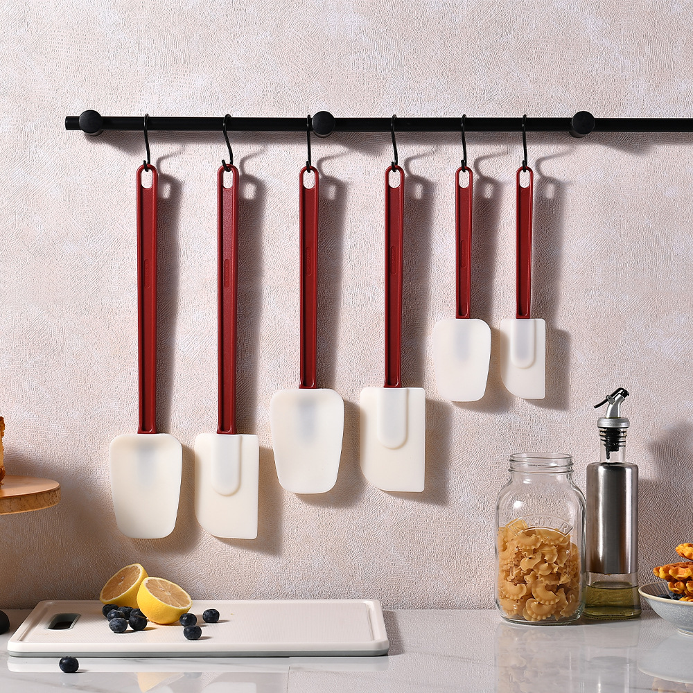 Baking Tool Silicone Scraper High Temperature Silicone Cream Kitchen Scraper Red Handle Scraper 3-Piece Set