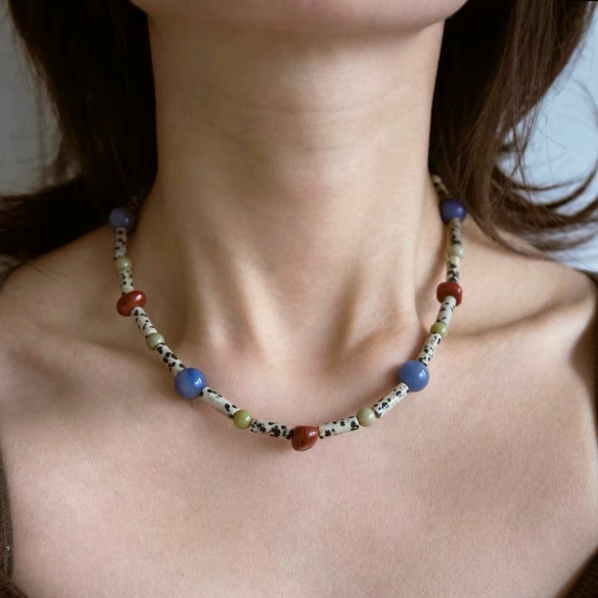Natural Stone Speckled Stone Red Stone Lime Red Pear Contrast Beaded Necklace for Women Choker Chain