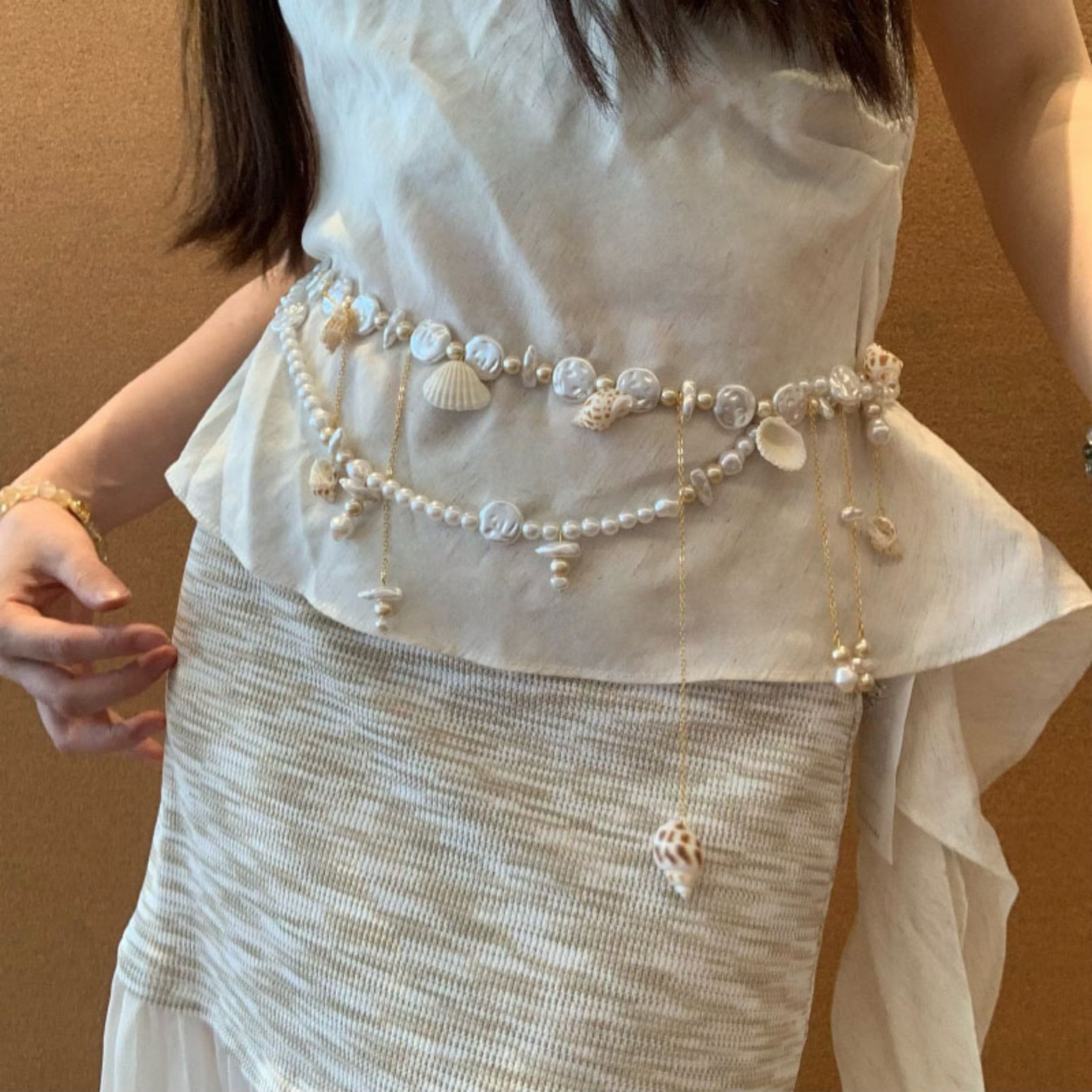 Seaside beach outfit ~ 2025 new pearl shell tassel waist chain women resort belt skirt accessories