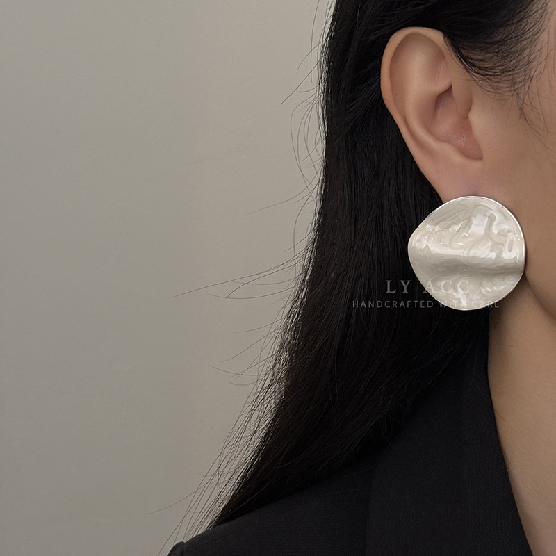 Exaggerated Oil-Drop Round Earrings Sweet Stud Earrings Simple Small Earrings for Women