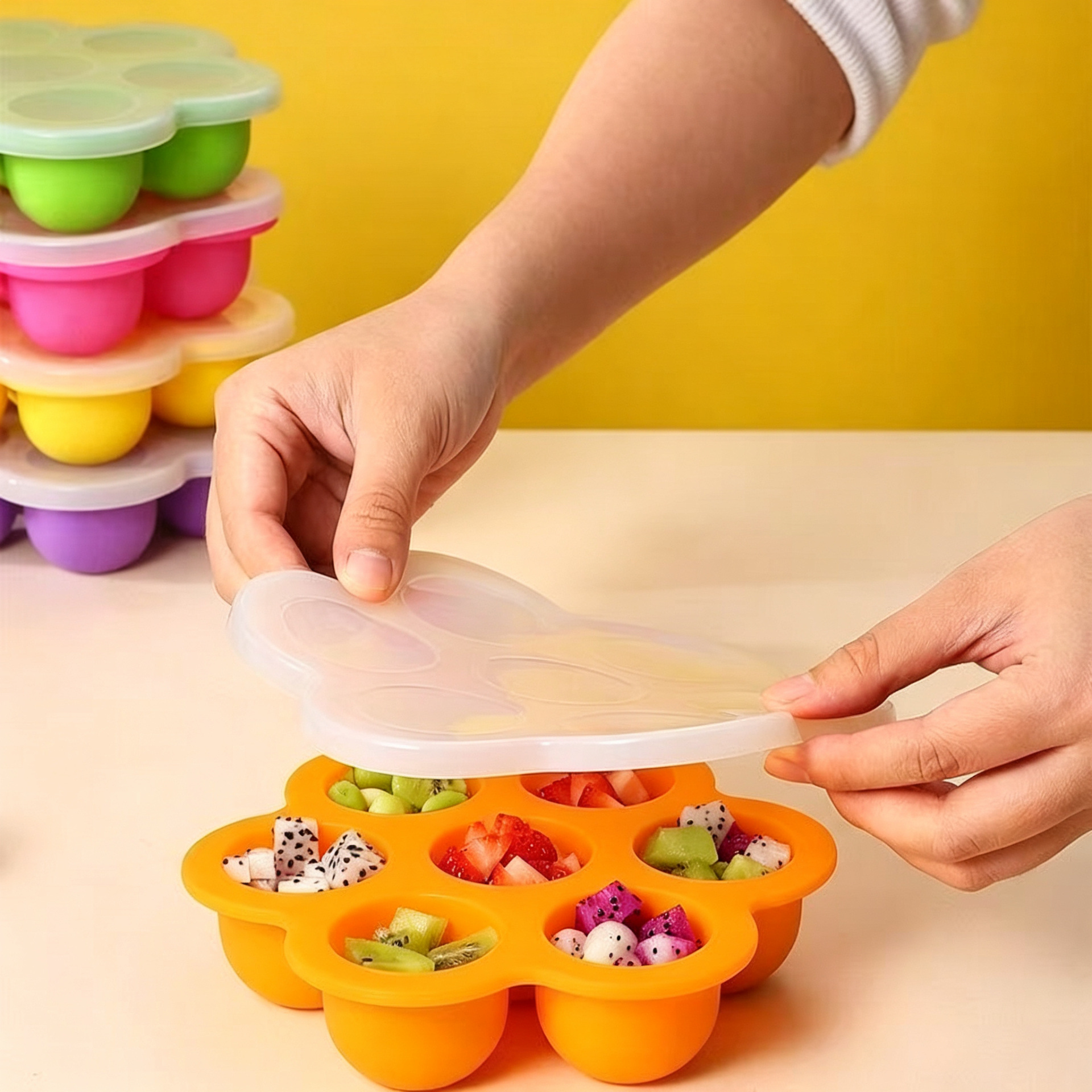 Food-grade silicone 7-hole baby food container with lid, baby food freezer tray, steamable, exclusive supply