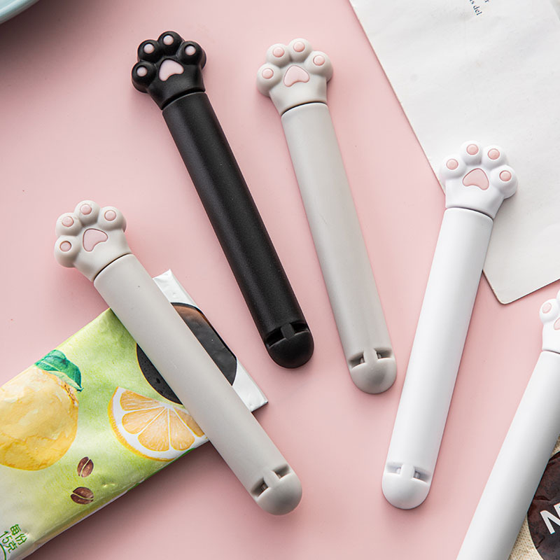 Kawaii cat paw food bag clips, kitchen snack food preservation sealing clips, practical 6-pack