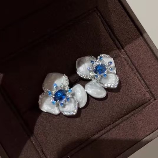 'Ear Flower Whisper' Super Shiny Blue Three-Dimensional Flower Stud Earrings New Chinese Style Luxurious Ear Accessories