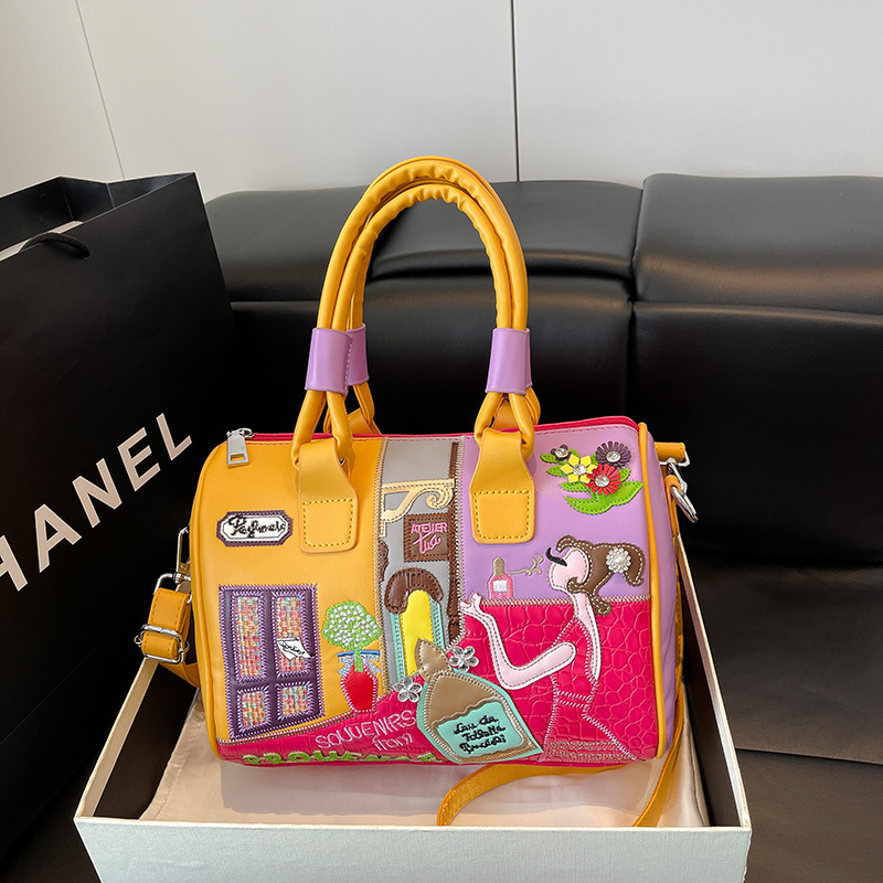 Large Capacity Handheld Boston Bag 2025 New Niche Embroidery Patch Commuter Shoulder Crossbody Bag