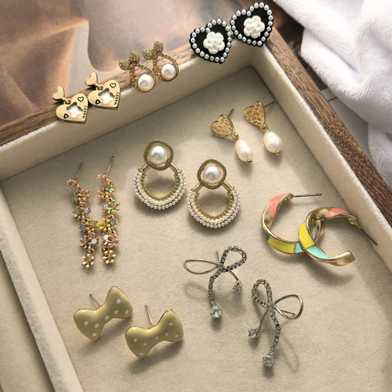Accessories niche gentle simple earrings for women necklace hair accessories not participating in full gift